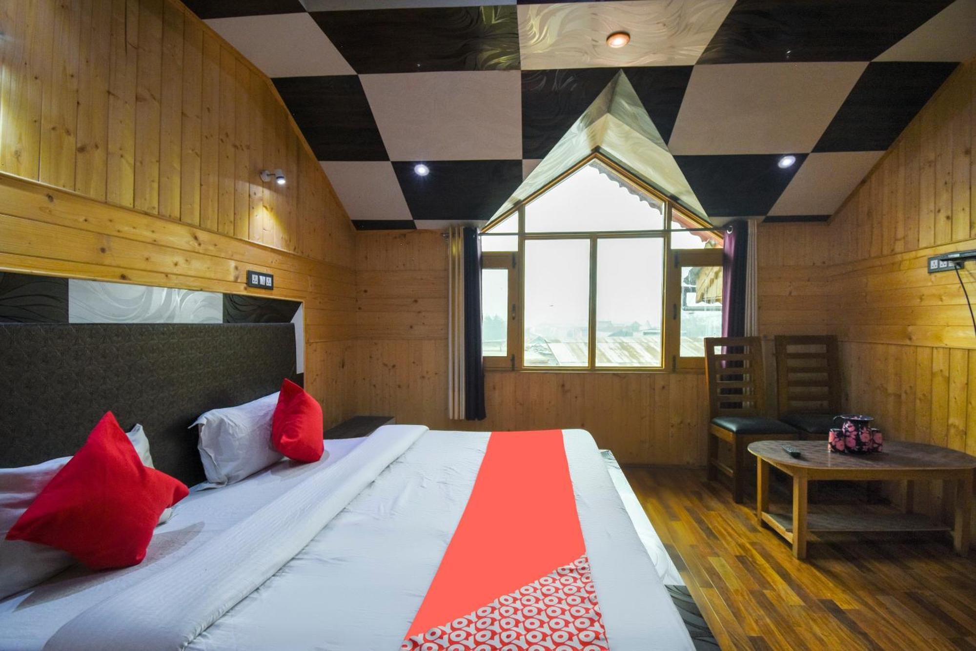 Oyo Hotel New Divine Kashmir Durgjan Экстерьер фото