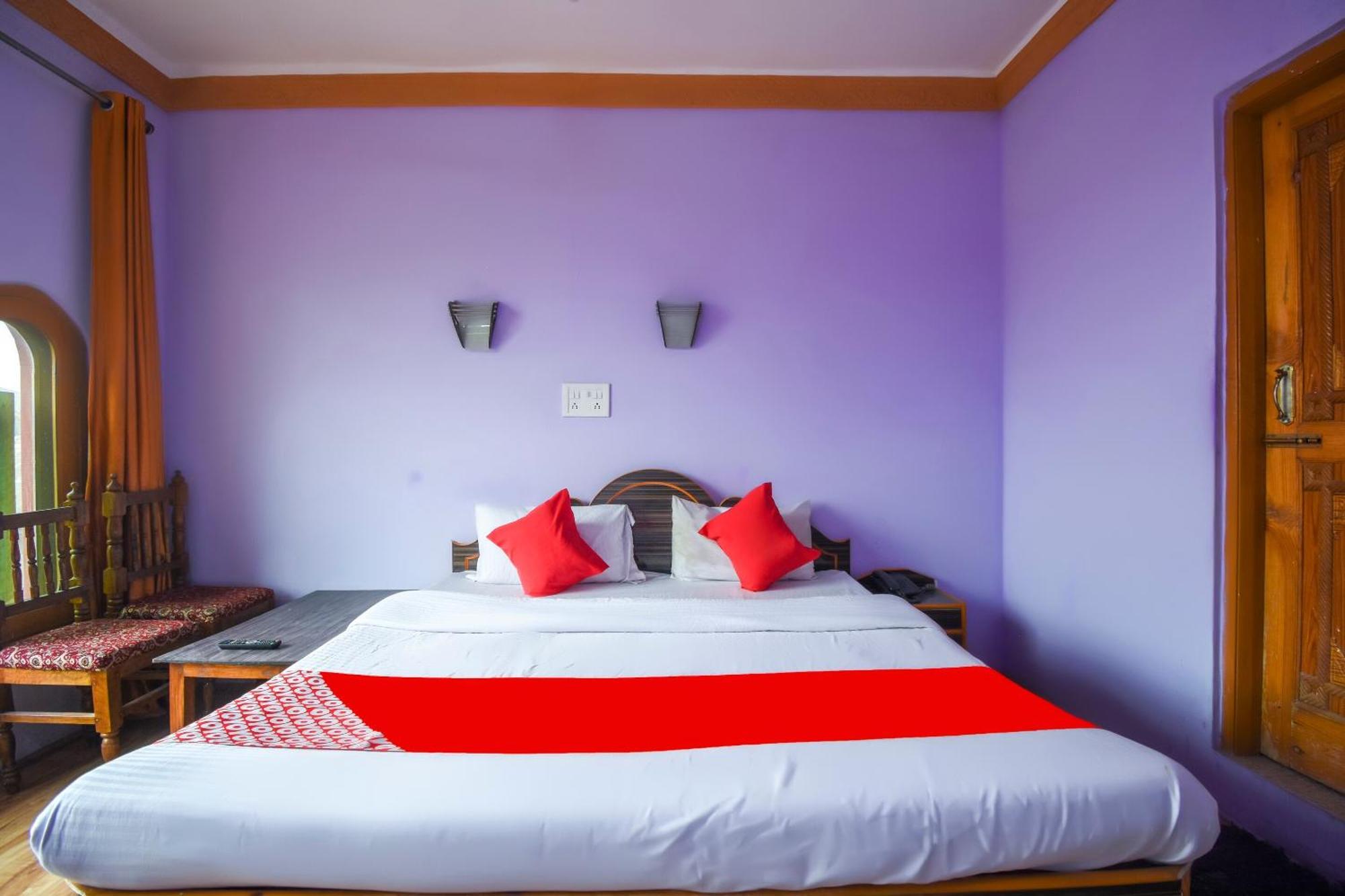Oyo Hotel New Divine Kashmir Durgjan Экстерьер фото